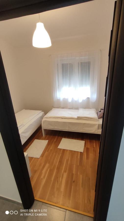 Apartmani Gavran Pirovac Exterior foto