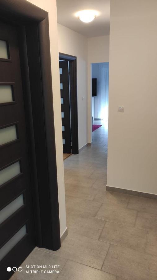 Apartmani Gavran Pirovac Exterior foto