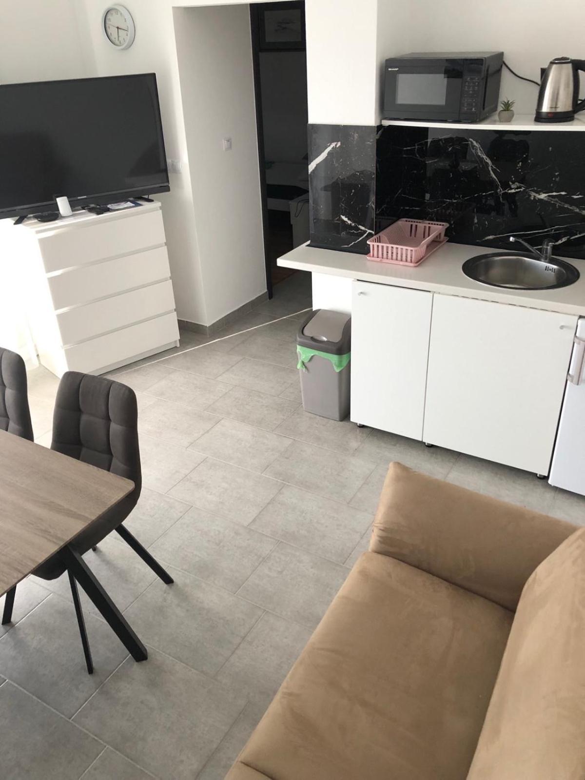 Apartmani Gavran Pirovac Exterior foto